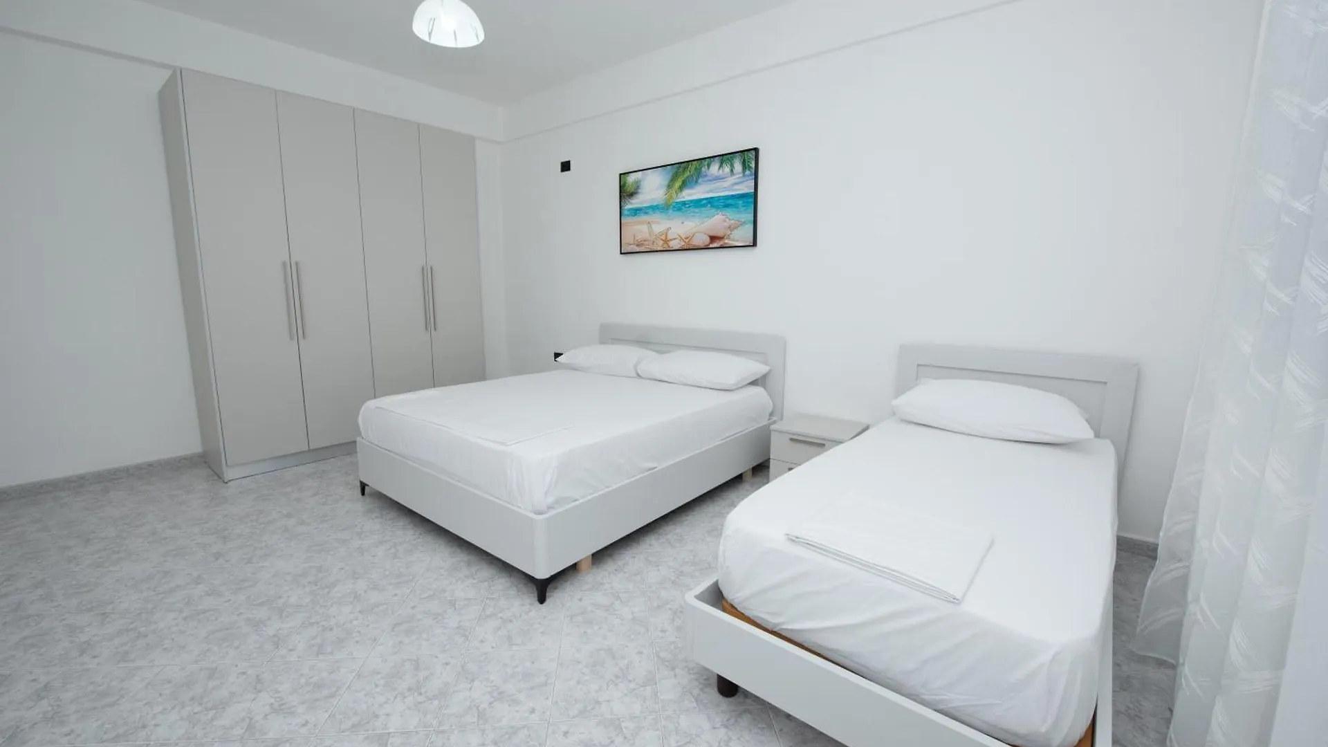 Vila Palma Vlore 0*,  Albania