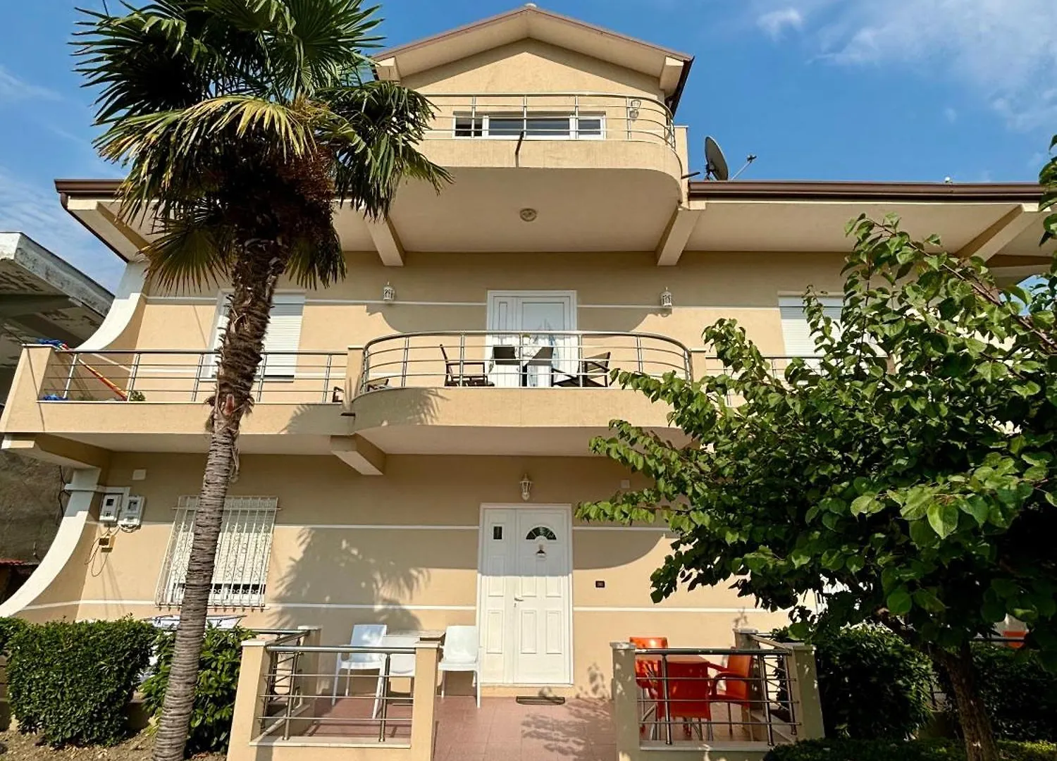 Vila Palma Vlore 0*,  Albania